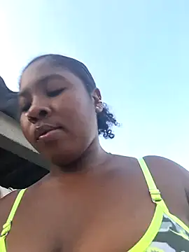 LaurennTyler online show from 6, 2, 2025