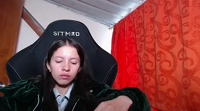 Snapshot of sweetdam12 chatting on 10, 3, 2025 sweetdam12 online show from 10, 3, 2025