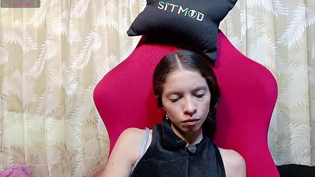 Snapshot of sweetdam12 chatting on 11, 9, 2025 sweetdam12 online show from 11, 9, 2025