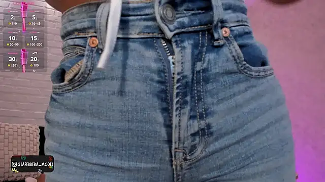 GiaFerrara online show from 18, 10, 2025