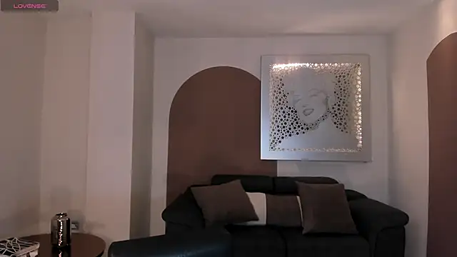 GiaFerrara online show from 4, 3, 2025