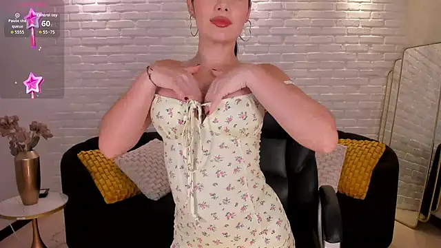 GiaFerrara online show from 18, 11, 2025