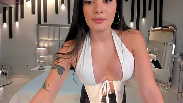 GiaFerrara online show from 23, 11, 2025