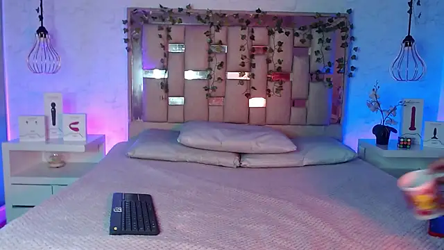 GigiVolkova online show from 20, 9, 2025