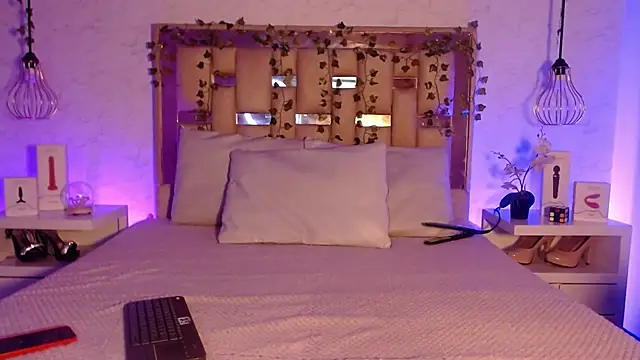 GigiVolkova online show from 9, 10, 2025