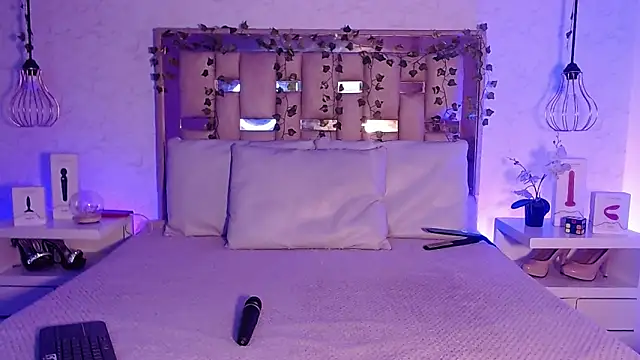 GigiVolkova online show from 10, 10, 2025