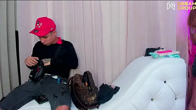 Yourslust  online show from 1, 4, 2026