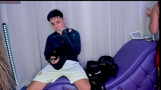 Yourslust  online show from 29, 11, 2025