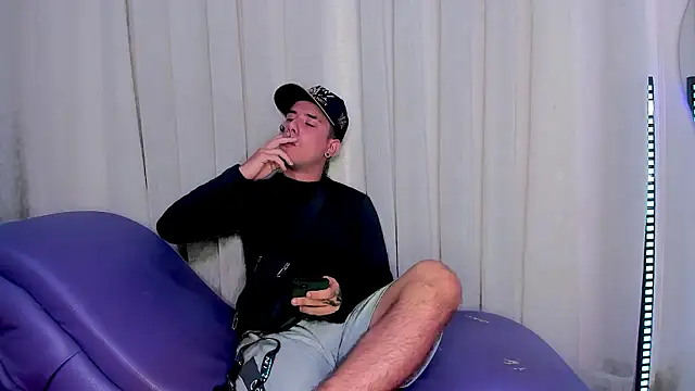 Snapshot of Yourslust_ chatting on 15, 1, 2026 Yourslust online show from 15, 1, 2026