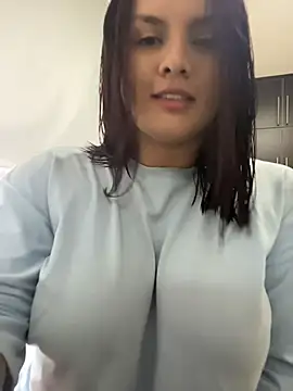Snapshot of SabrinaVega chatting on 25, 5, 2026 SabrinaVega online show from 25, 5, 2026