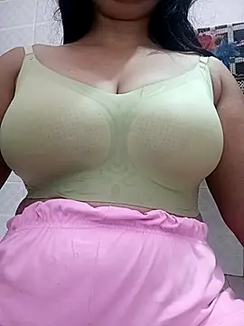 cute-mahek online show from 21, 10, 2025