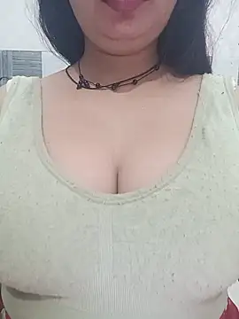 cute-mahek online show from 12, 6, 2026