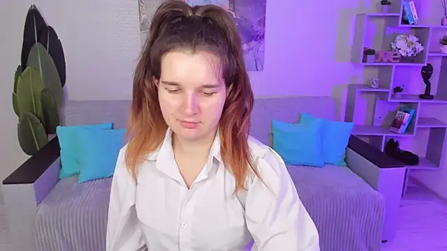 BonneyLove online show from 11, 9, 2025