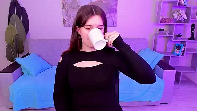 BonneyLove online show from 14, 2, 2025