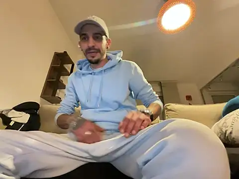 Rebeu313 online show from 18, 2, 2025