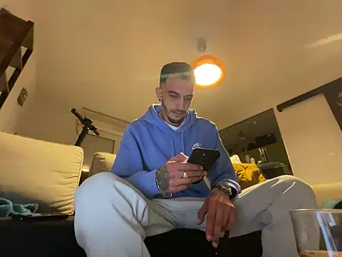 Rebeu313 online show from 26, 2, 2025