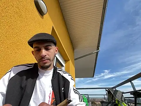 Rebeu313 online show from 2, 3, 2025