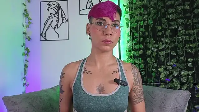 Snapshot of MiaMorgan_ chatting on 3, 2, 2026 MiaMorgan online show from 3, 2, 2026