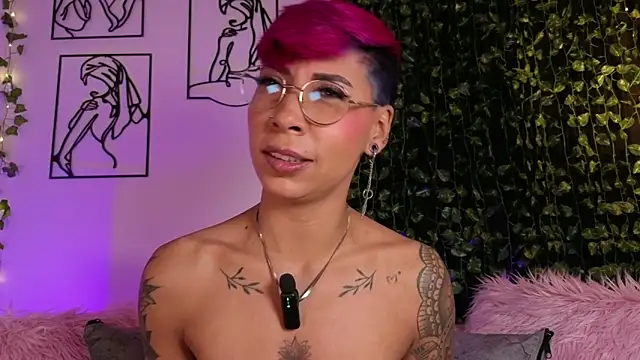 MiaMorgan  online show from 11, 10, 2025