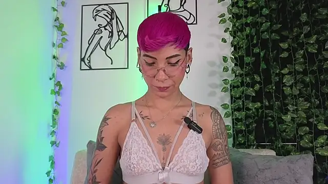 MiaMorgan  online show from 20, 12, 2025