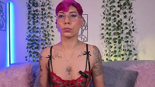 Snapshot of MiaMorgan_ chatting on 3, 3, 2026 MiaMorgan online show from 3, 3, 2026