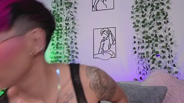 MiaMorgan  online show from 9, 4, 2026