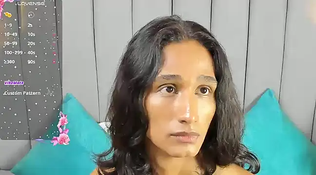 Snapshot of skyyfoxpraga chatting on 5, 3, 2025 skyyfoxpraga online show from 5, 3, 2025