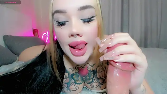 Snapshot of Aira_vi chatting on 2, 3, 2026 Aira vi online show from 2, 3, 2026