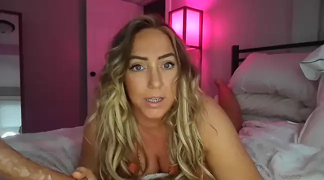 sunshinekisses online show from 26, 2, 2025