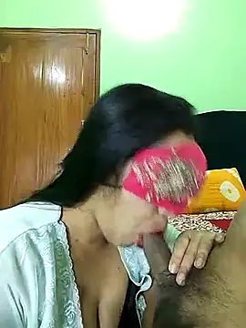 Taniya07 online show from 28, 2, 2025