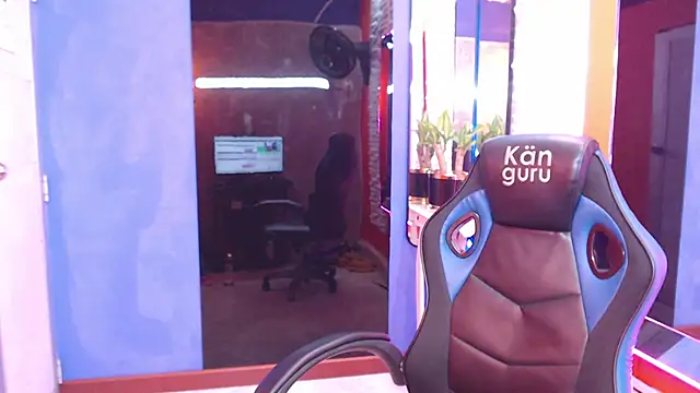 Snapshot of Perla_prg chatting on 28, 2, 2025 Perla prg online show from 28, 2, 2025