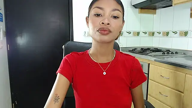 Snapshot of Perla_prg chatting on 30, 10, 2025 Perla prg online show from 30, 10, 2025