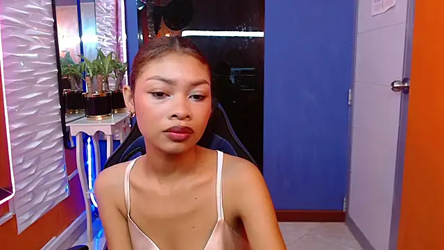 Snapshot of Perla_prg chatting on 13, 3, 2025 Perla prg online show from 13, 3, 2025