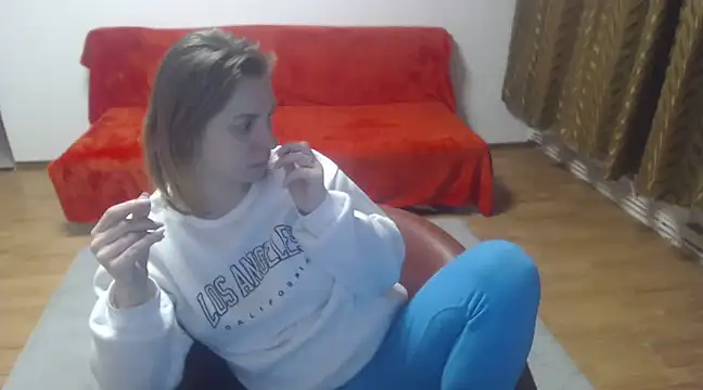 AngelAndDevil92 online show from 24, 1, 2025