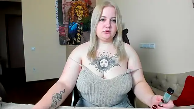 Doliss online show from 4, 10, 2025