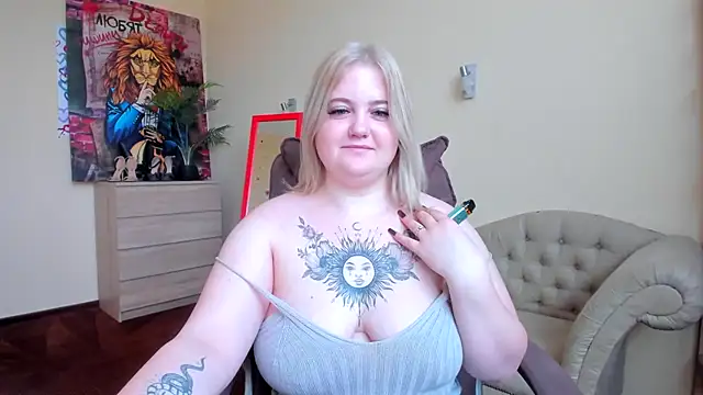 Doliss online show from 9, 10, 2025