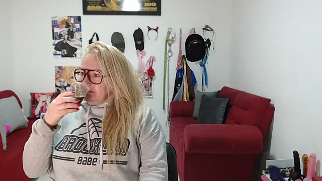 emperabigbootybigass online show from 17, 10, 2025