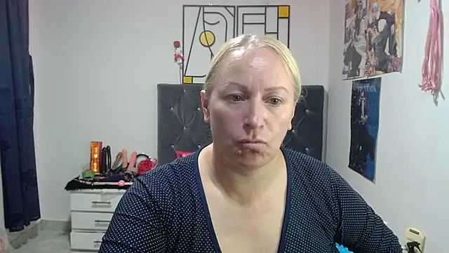 emperabigbootybigass online show from 26, 5, 2026