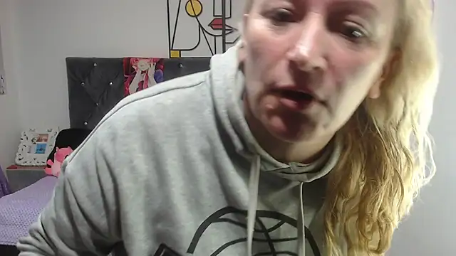 emperabigbootybigass online show from 25, 6, 2026