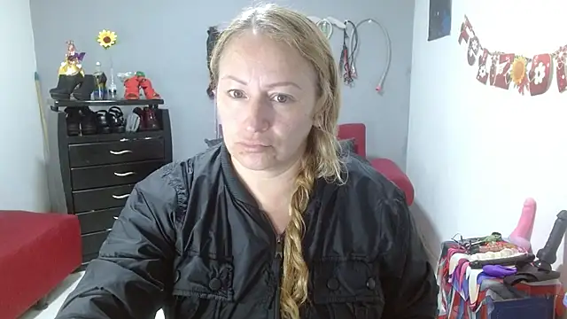 emperabigbootybigass online show from 18, 3, 2025