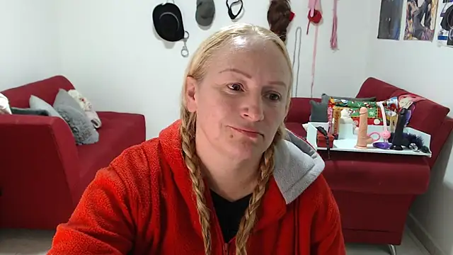 emperabigbootybigass online show from 17, 12, 2025