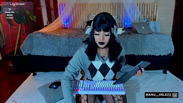 Manu Velez online show from 27, 11, 2025