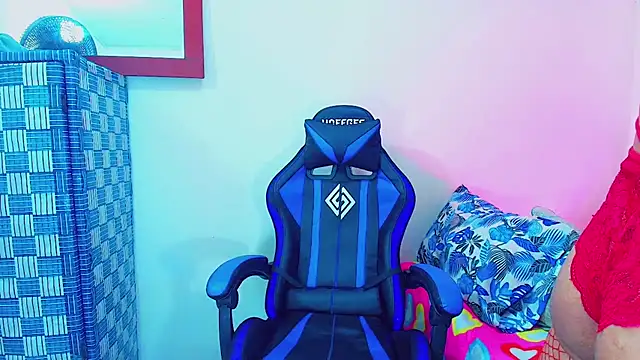 Snapshot of aidaathh chatting on 22, 10, 2025 aidaathh online show from 22, 10, 2025