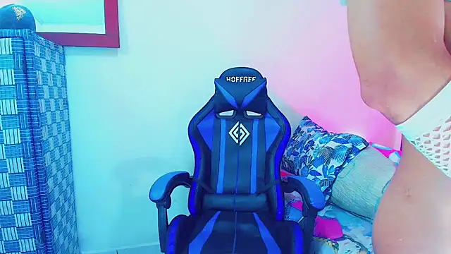 Snapshot of aidaathh chatting on 14, 10, 2025 aidaathh online show from 14, 10, 2025