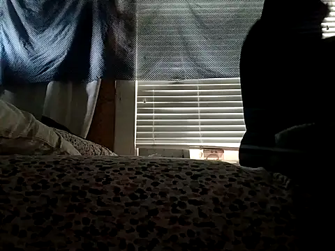 DevinToore online show from 9, 10, 2025