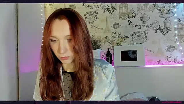 LisaIcon online show from 17, 12, 2024