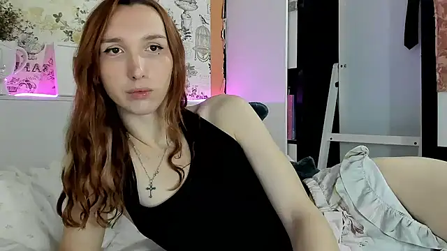 LisaIcon online show from 3, 2, 2025