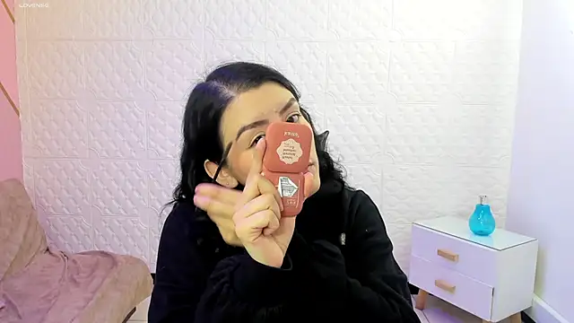 Snapshot of Violetaa_diazz chatting on 16, 10, 2025 Violetaa diazz online show from 16, 10, 2025