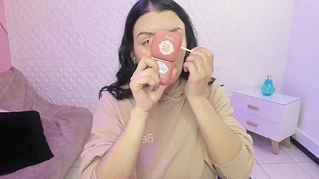 Snapshot of Violetaa_diazz chatting on 25, 9, 2025 Violetaa diazz online show from 25, 9, 2025