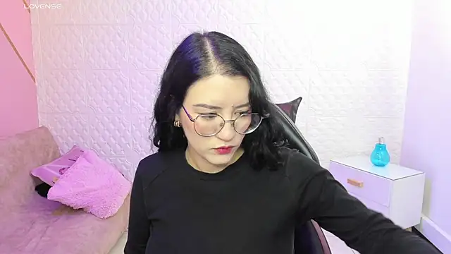 Snapshot of Violetaa_diazz chatting on 20, 10, 2025 Violetaa diazz online show from 20, 10, 2025